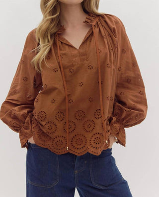 Entro - Eyelet And Scallop Trim Top