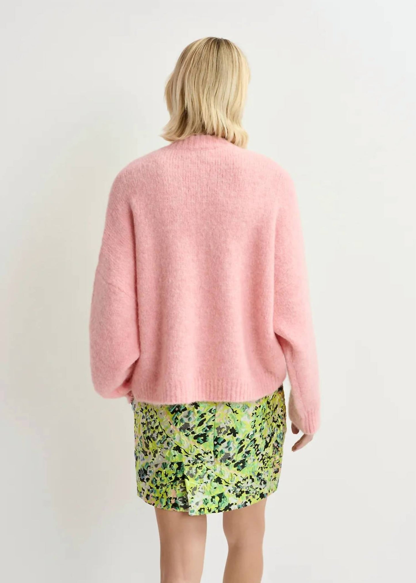 Essential Antwerp - Garcon Floral Sweater
