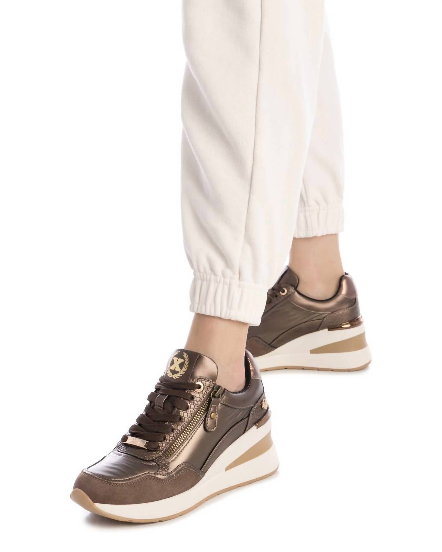 Xti - Women’s Round Toe 144382 Sneakers