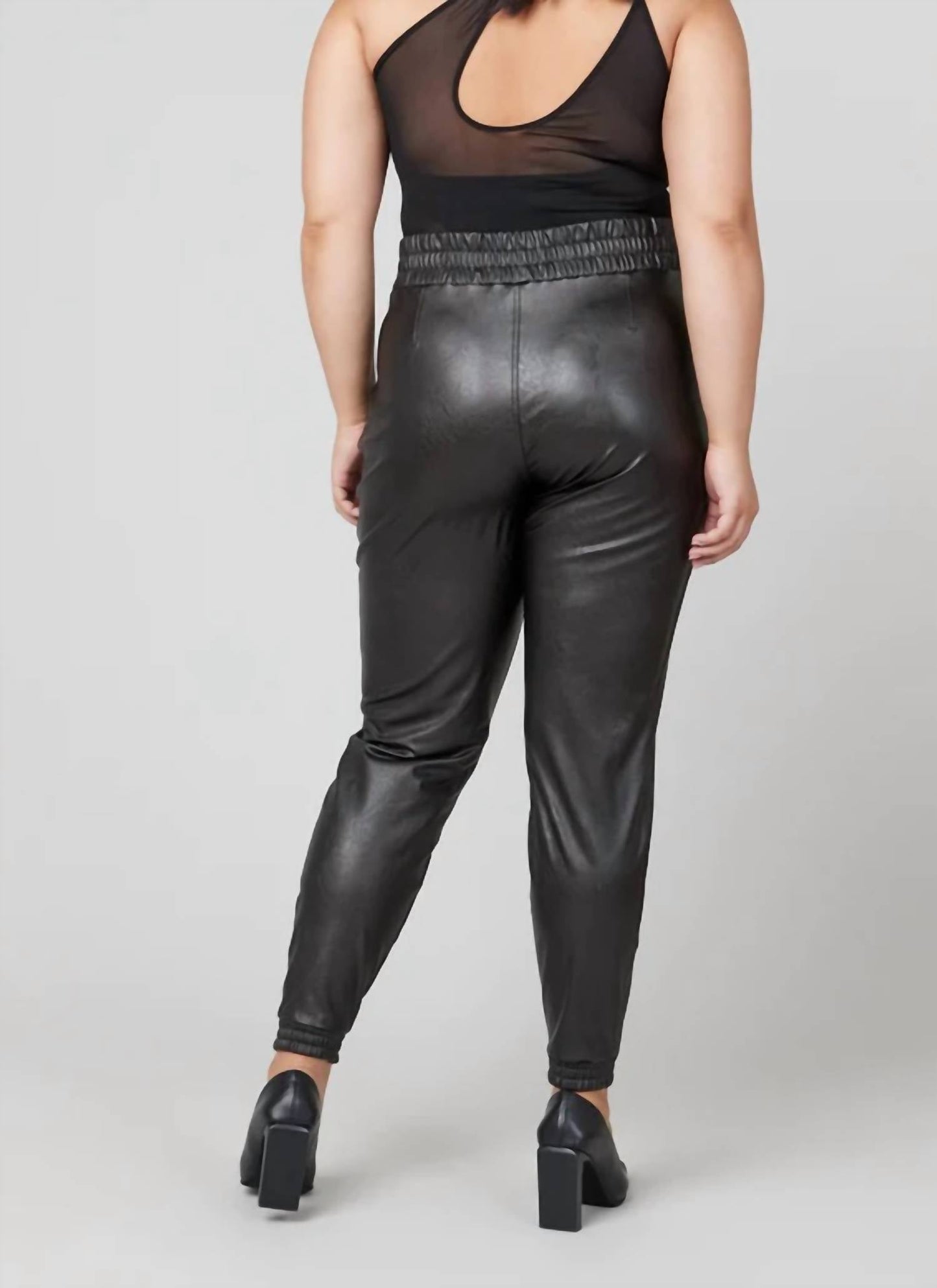 Spanx - LEATHER-LIKE JOGGER