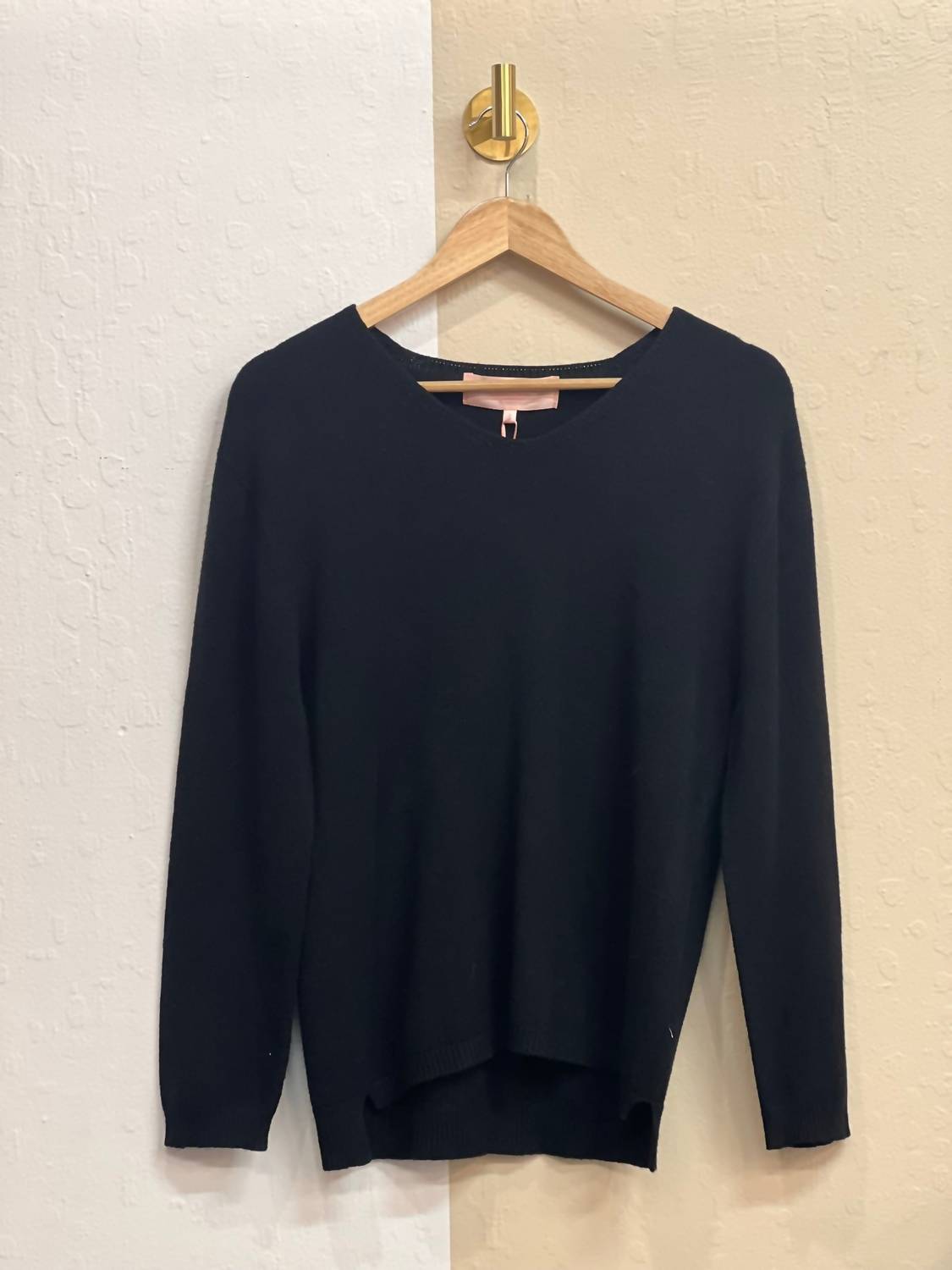 Scandal Italy - Ivy Long Sleeve Sweater