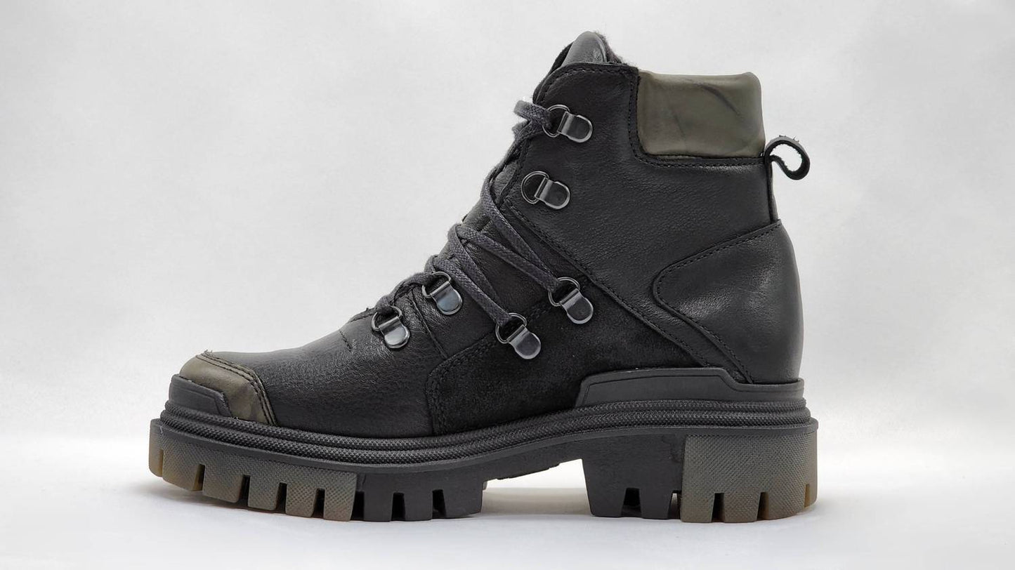 Kcr Group - Women's Heavy Wool-Lined Leather Boots