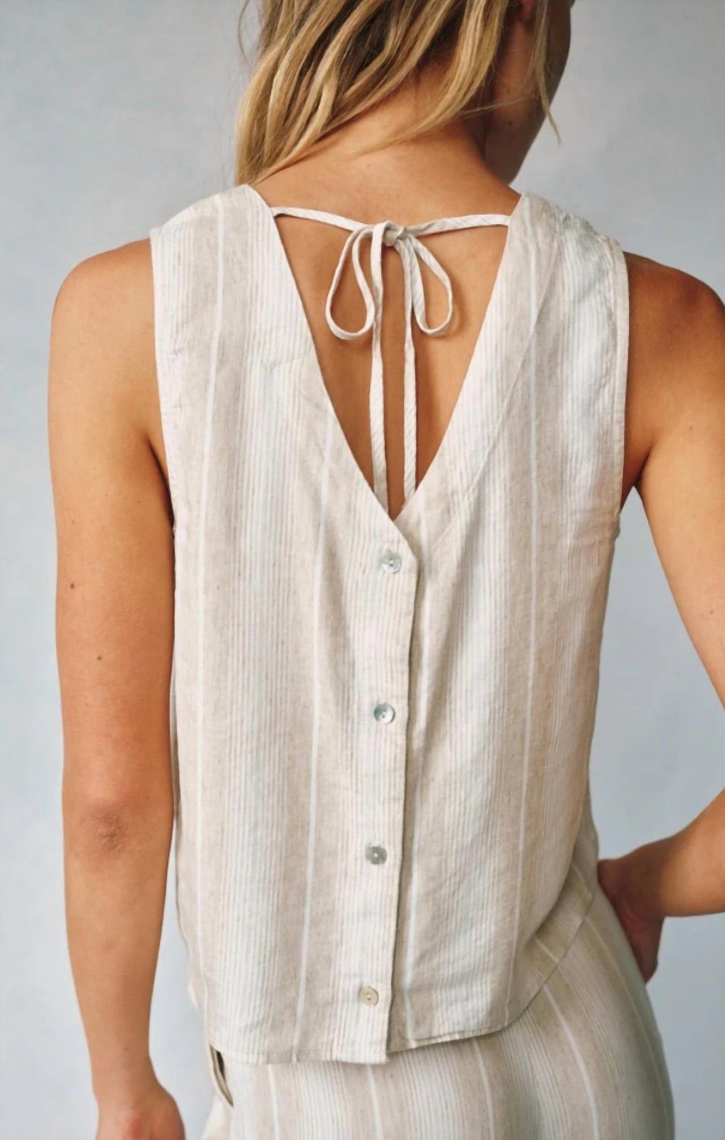 Bella Dahl - Sleeveless Button Back Top