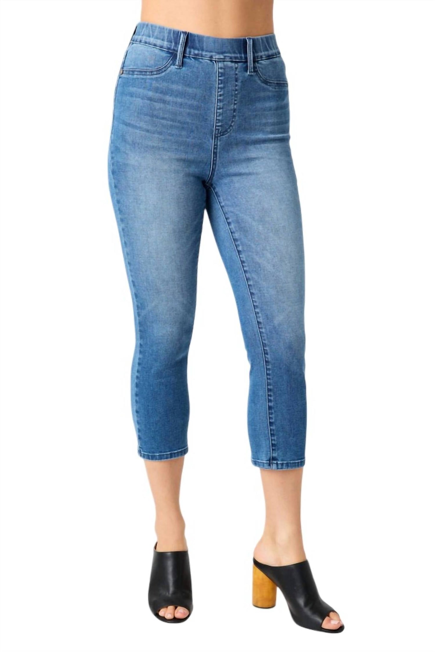Judy Blue - HIGH WAIST PULL ON CAPRI DENIM