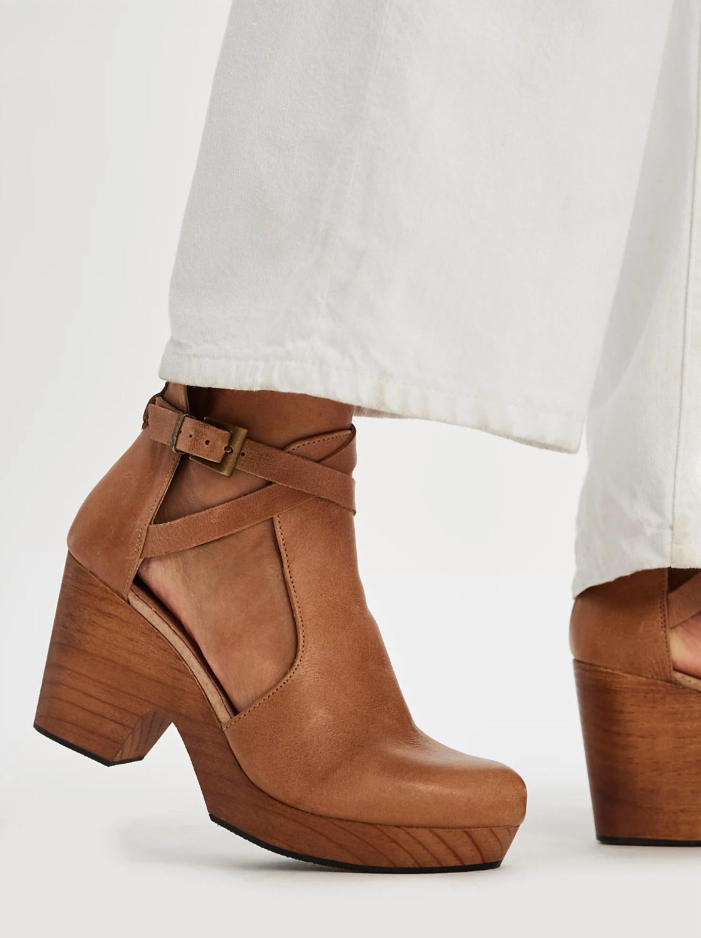 Free People - Women's Cedar Leather Clog Shoes