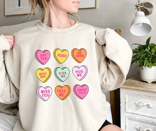 Gildan - Conversation Heart Sweatshirt