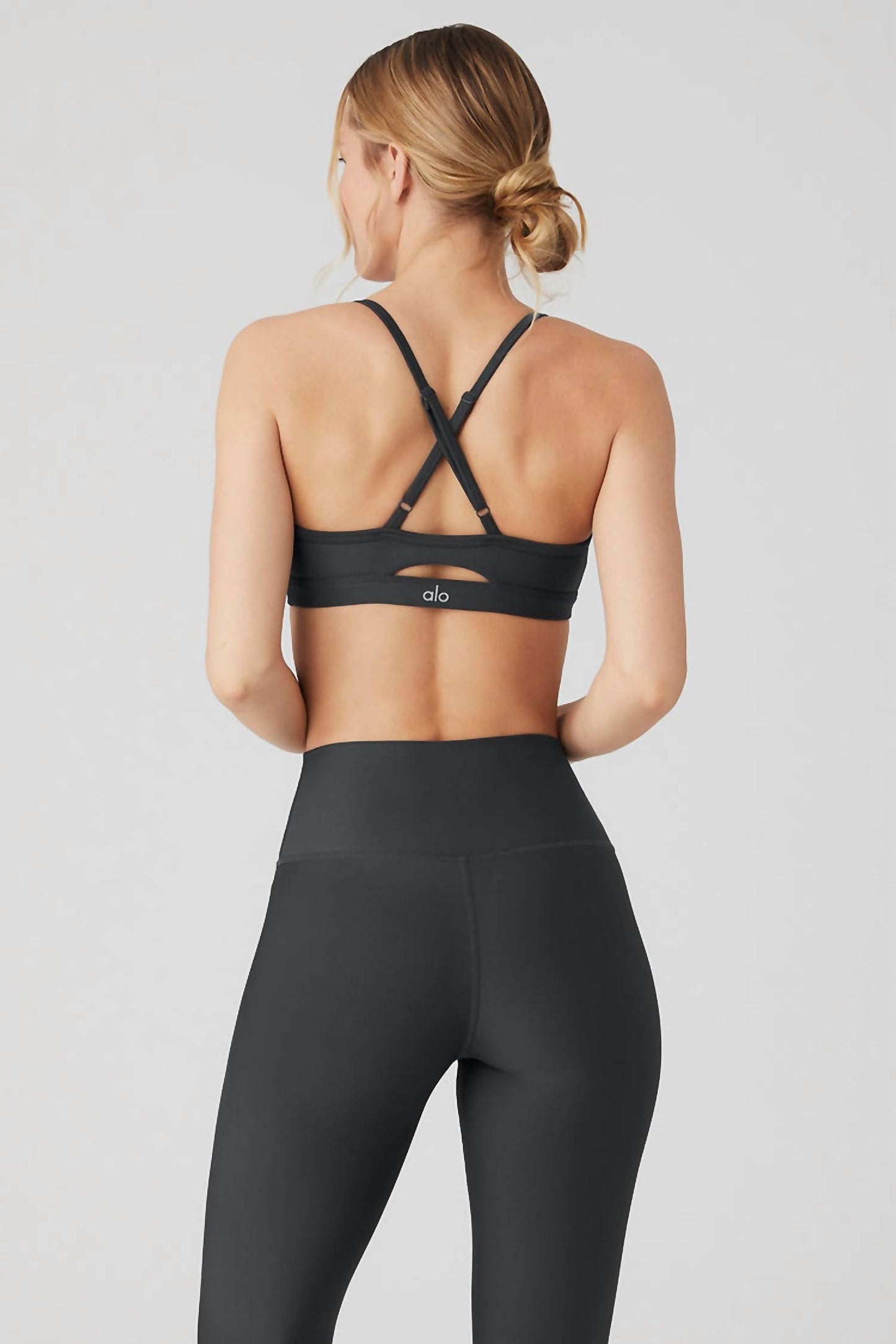 Alo Yoga - Airlift Intrigue Bra