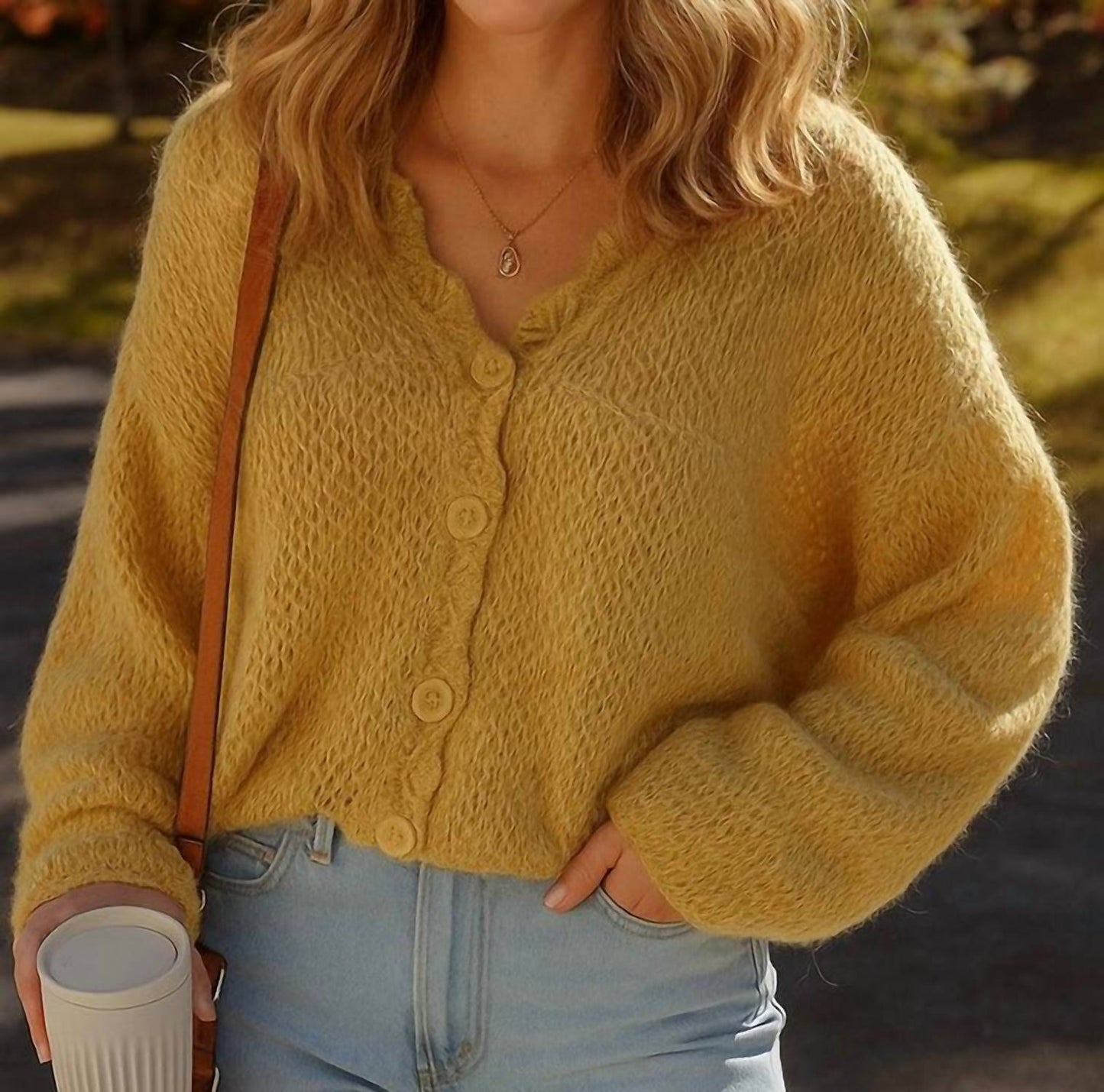 1 The Woman - Lantern Sleeve Scallop V Neck Buttoned Front Cardigan