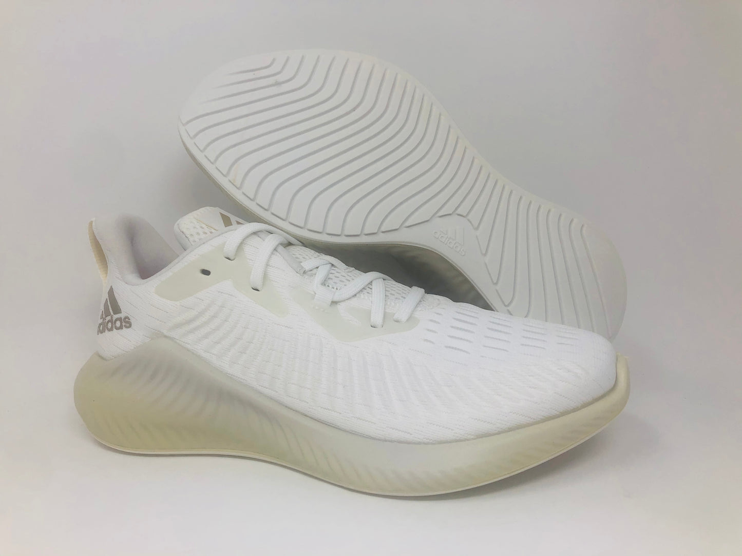 adidas Men's Alphabounce Running Shoes White/Metallic/Ecru Size 8 D(M) Us