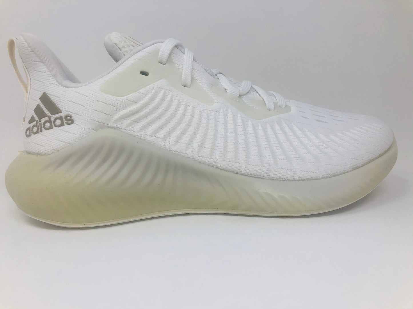 adidas Men's Alphabounce Running Shoes White/Metallic/Ecru Size 8 D(M) Us