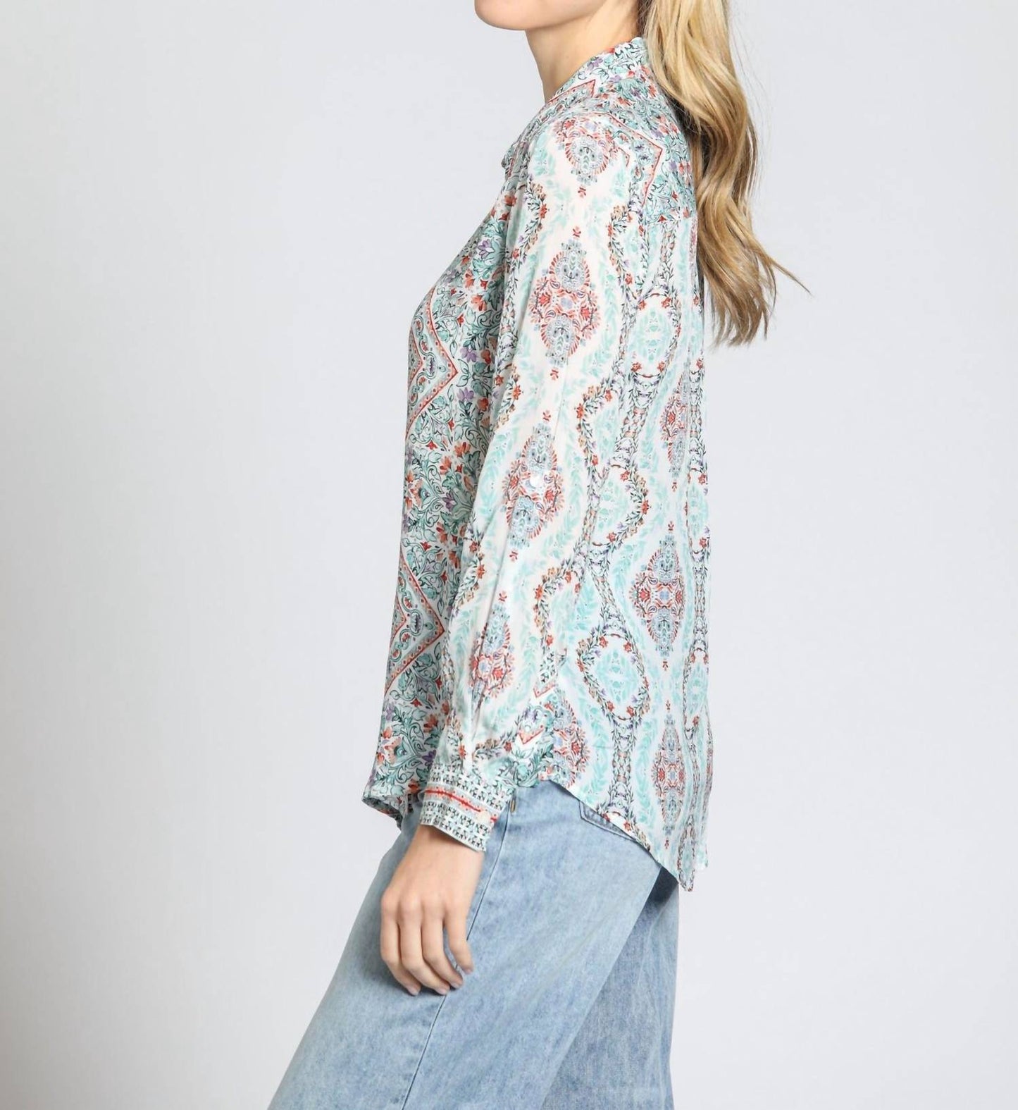 Apny - Geometric Button Down Blouse