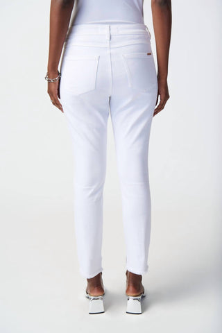 Joseph Ribkoff - Cropped Jeans With Frayed Hem