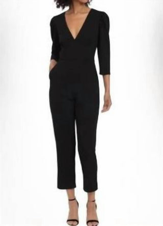 Donna Morgan - Deep V-neck jumpsuit