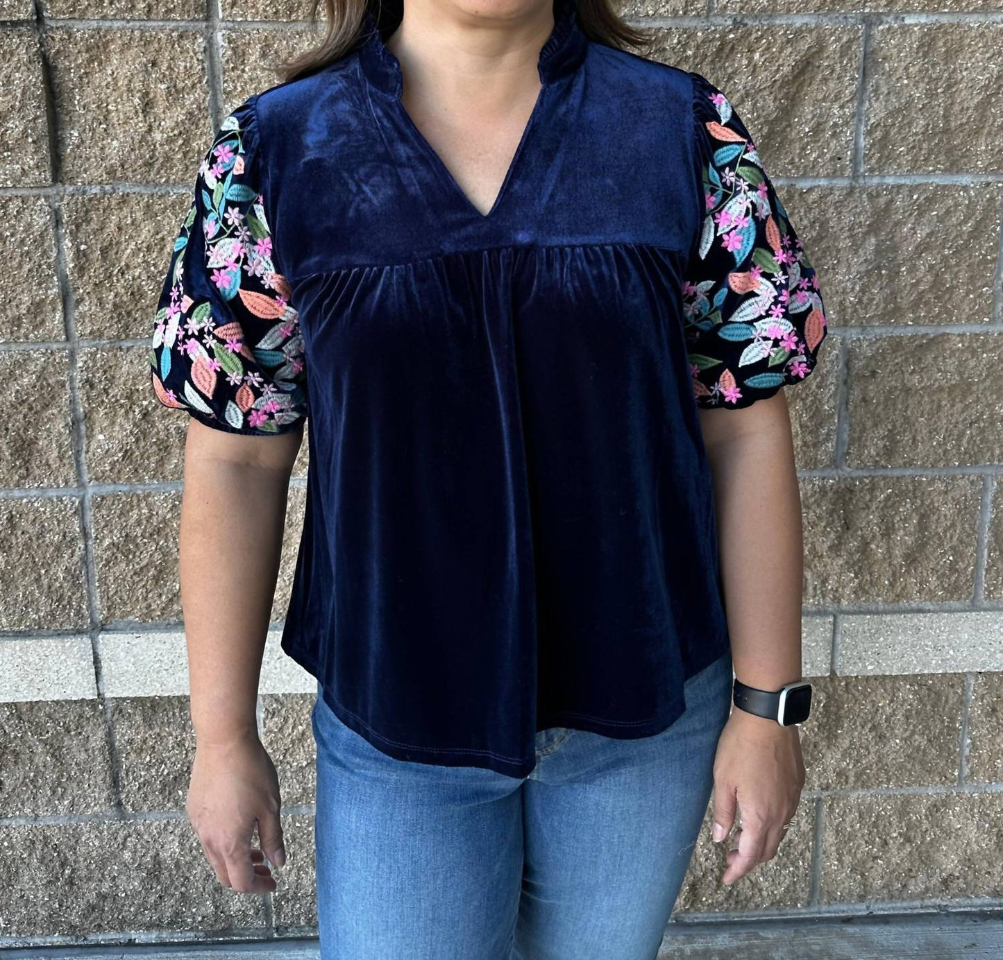 Thml - Embroidered Velvet Puff Sleeve Top