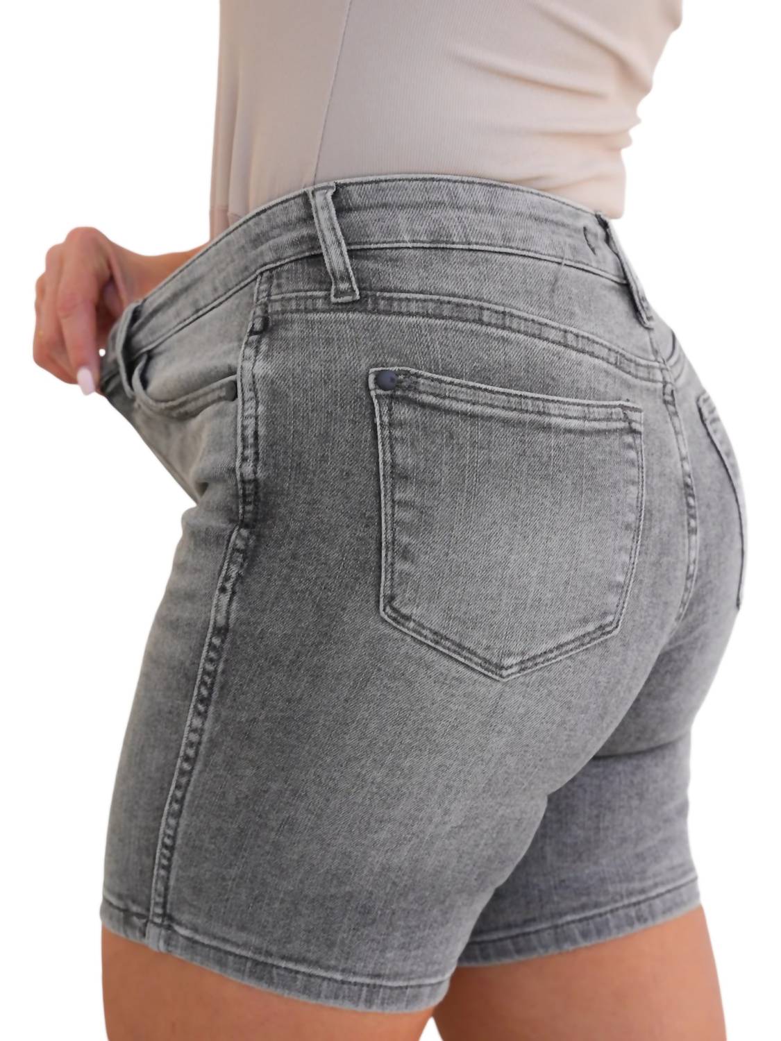 Judy Blue - Bermuda Shorts