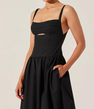 Astr - Jevi Sleeveless Bubble Midi Dress