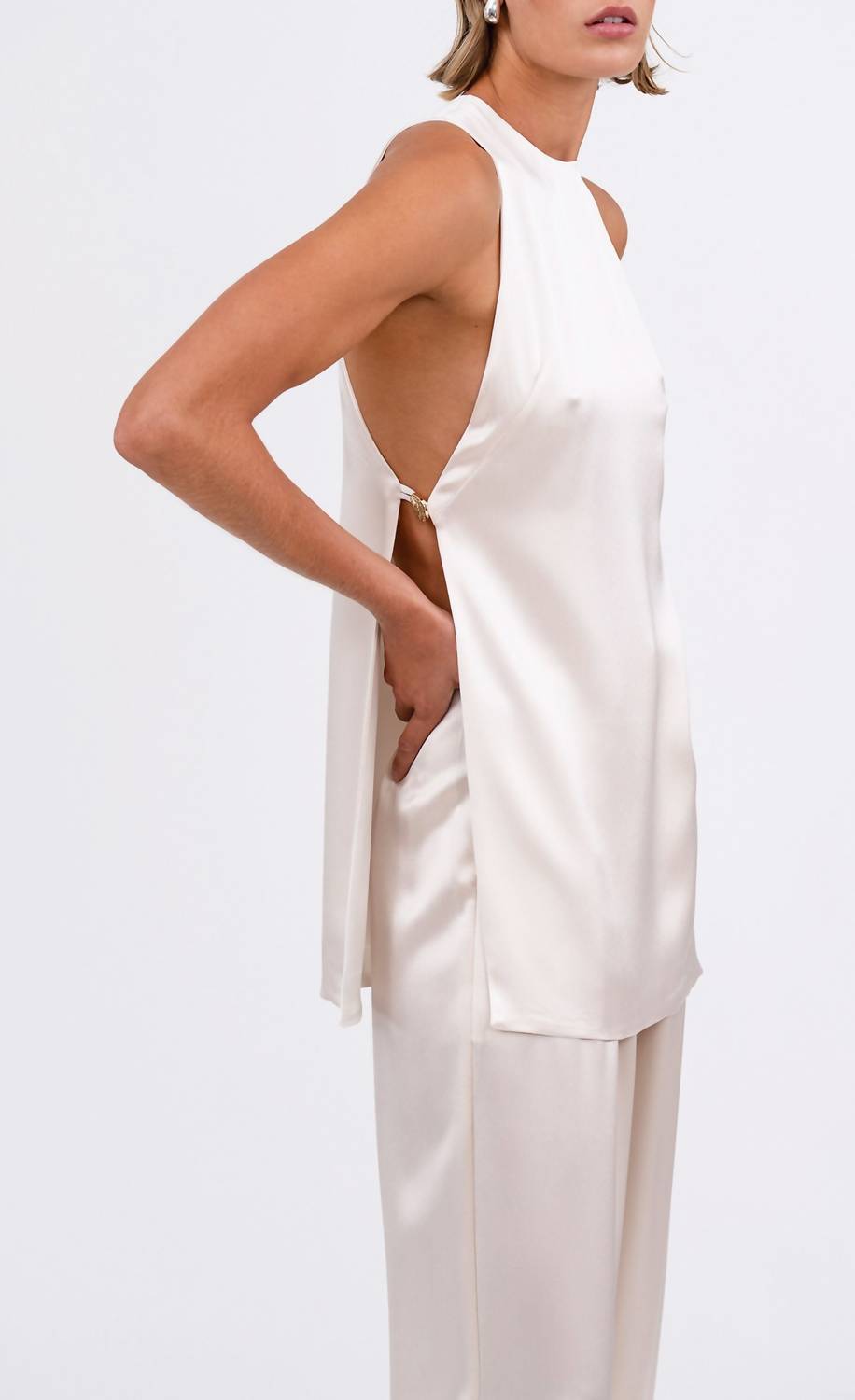 Nonchalant Label - Stasia Sleeveless Top