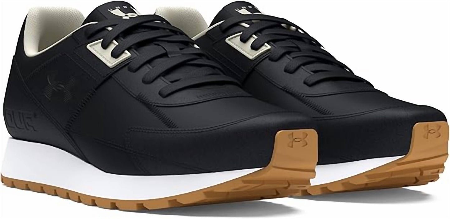 Under Armour - Women's Essential Runner Sneaker