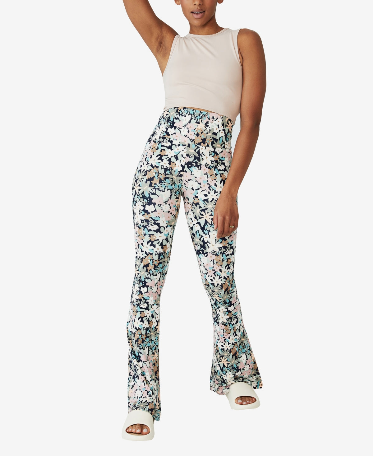 COTTON ON Women's Contouring Yoga Flare Pants Green Size X-Large