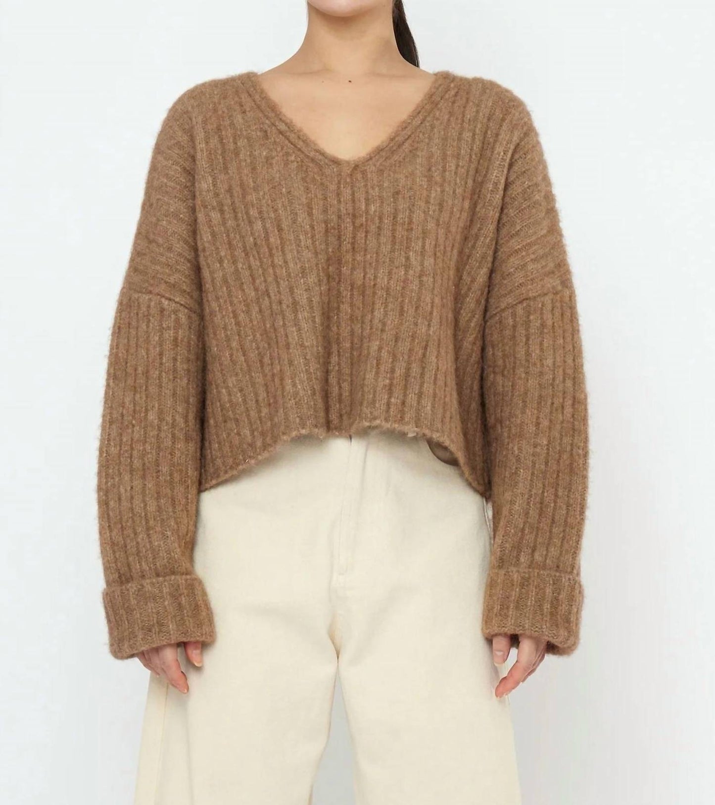7115 By Szeki - Chunky V-neck Sweater