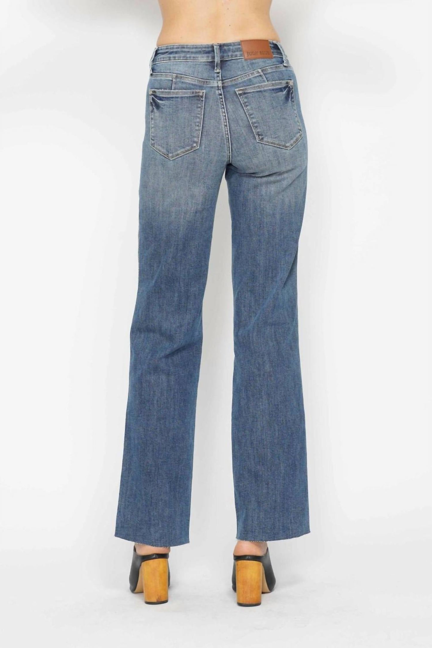 Judy Blue - Mid Rise Tummy Control Vintage Straight Jeans