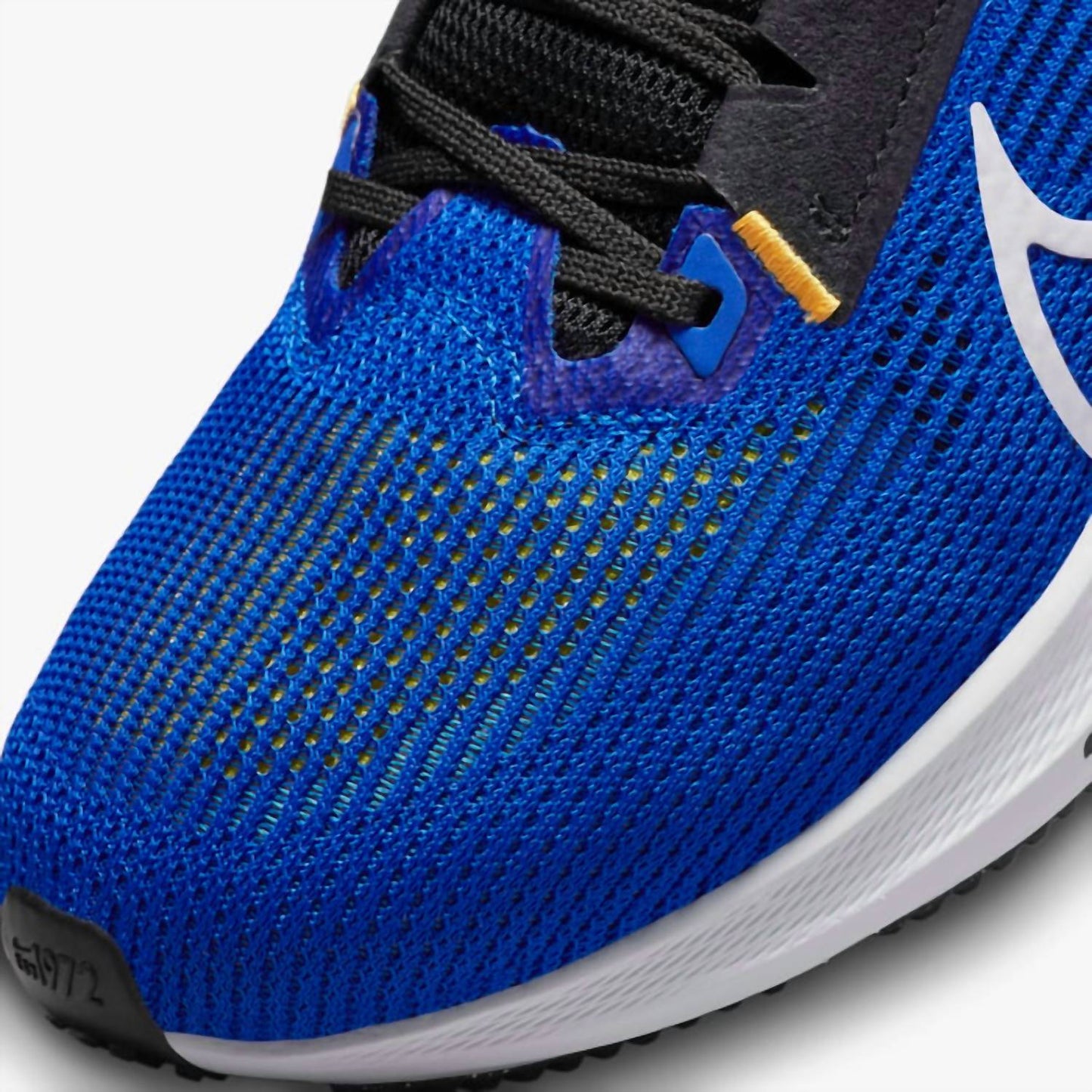 Nike - Men's Pegasus 40 Road Running Shoes