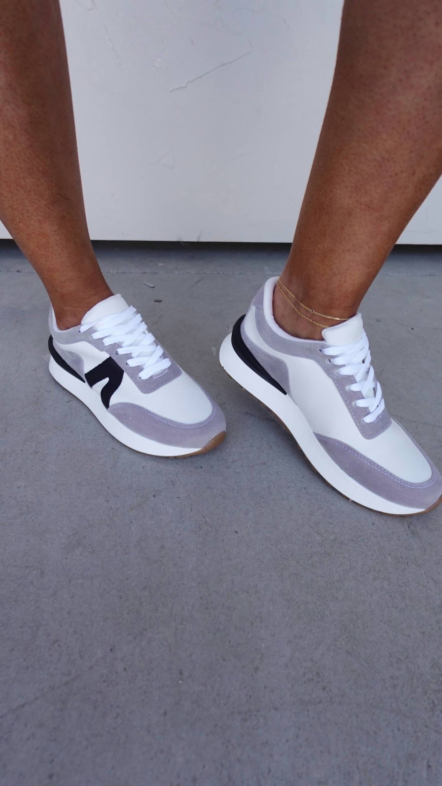 Erk - Women's Neutral Vintage Sneaker