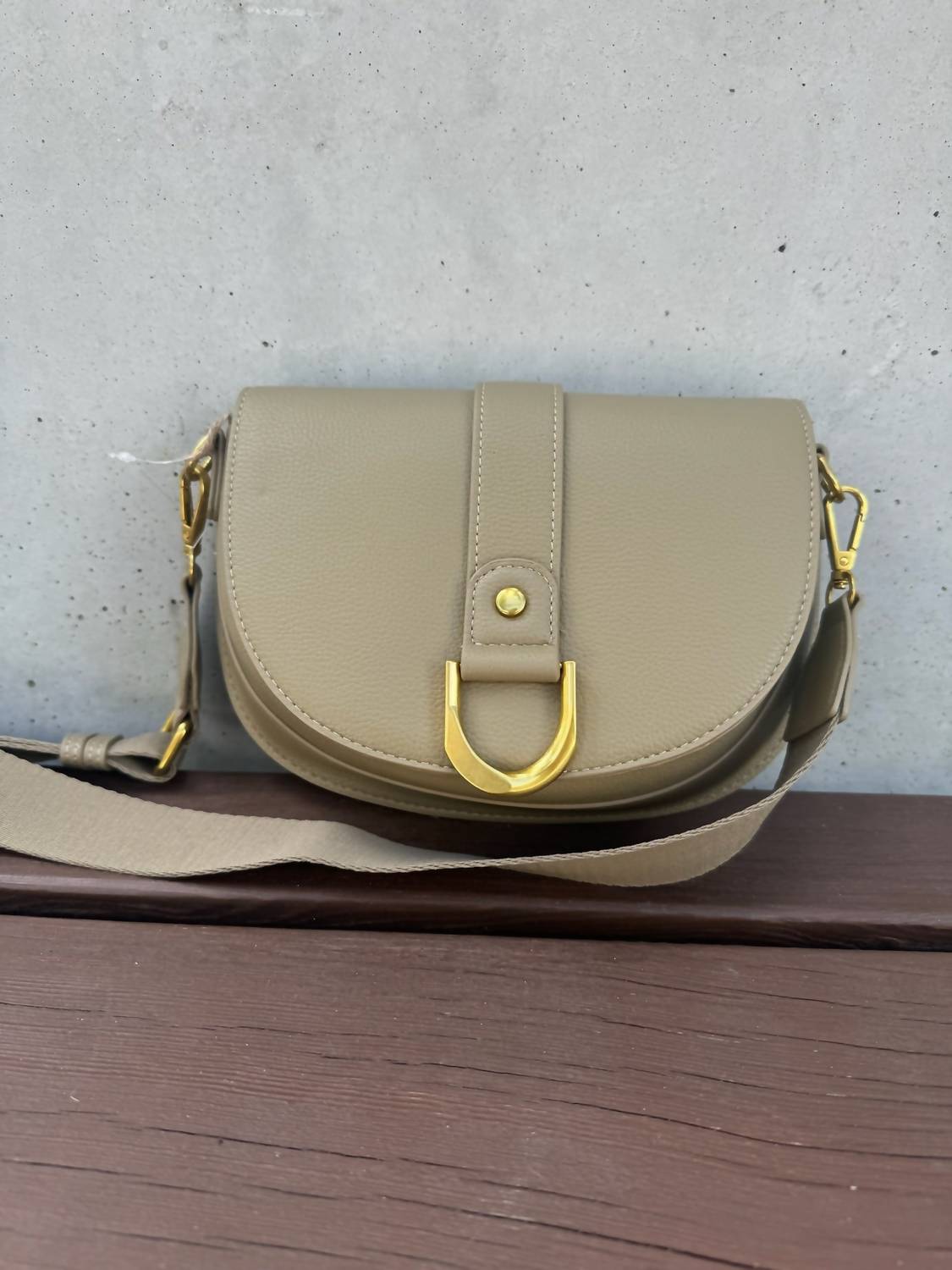 Mimi Wholesale - Women's Allie Saddle Crossbody Bag