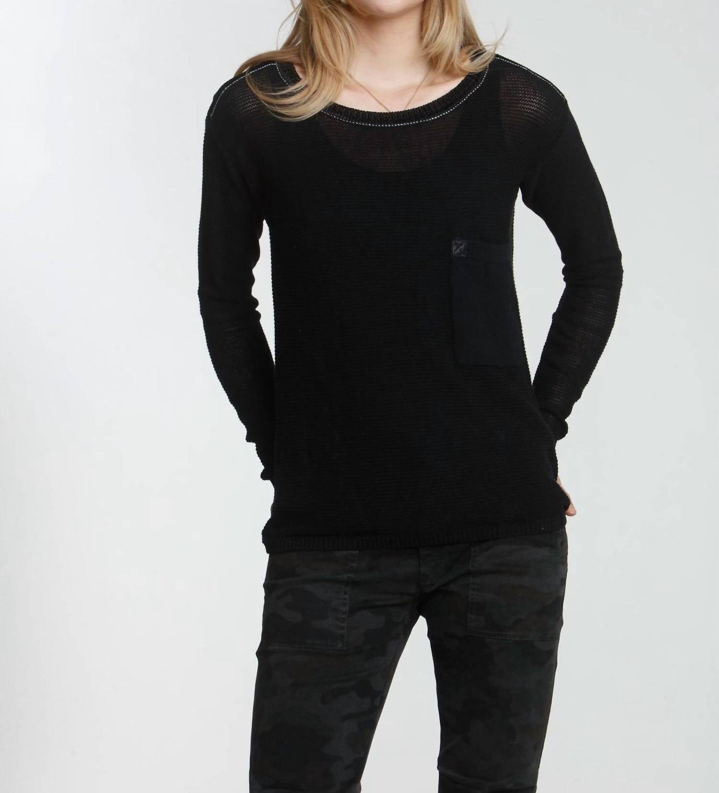 Label+Thread - Women's Frankie Pocket Crew Top