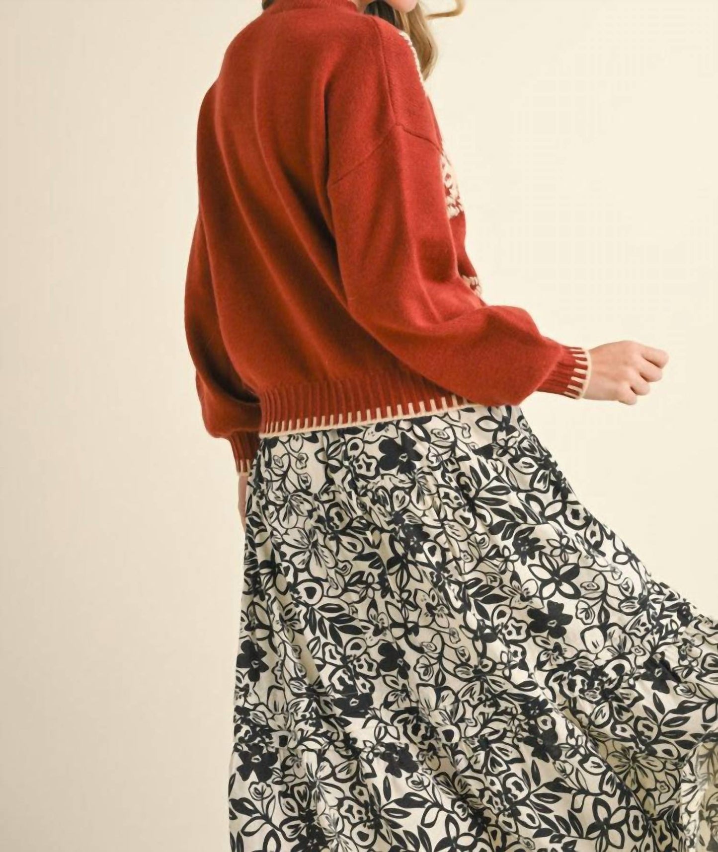 &Merci - Abigail Flower Detail Sweater