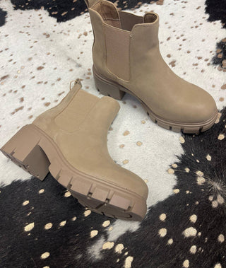 Mia - Women's Ivy Boot