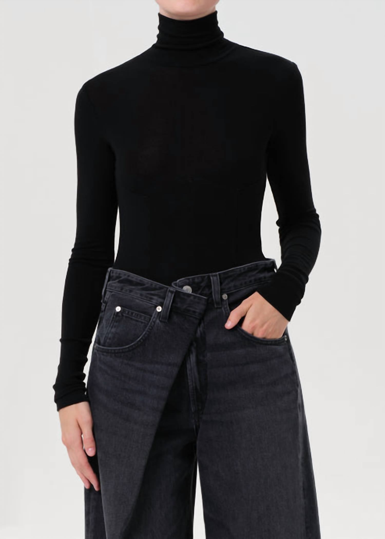 agolde-wilma-turtleneck-bodysuit