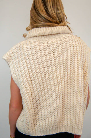 Cloud Ten - Sleeveless Cable Knit Sweater