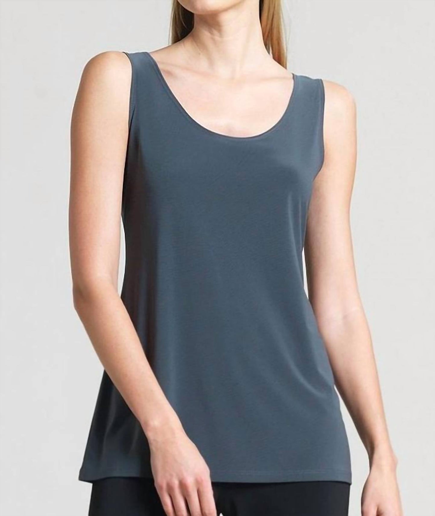 Clara Sunwoo - Mid-length Tank