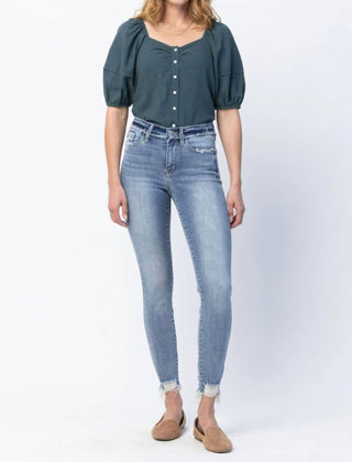 Judy Blue - Mid Rise Skinny Jeans