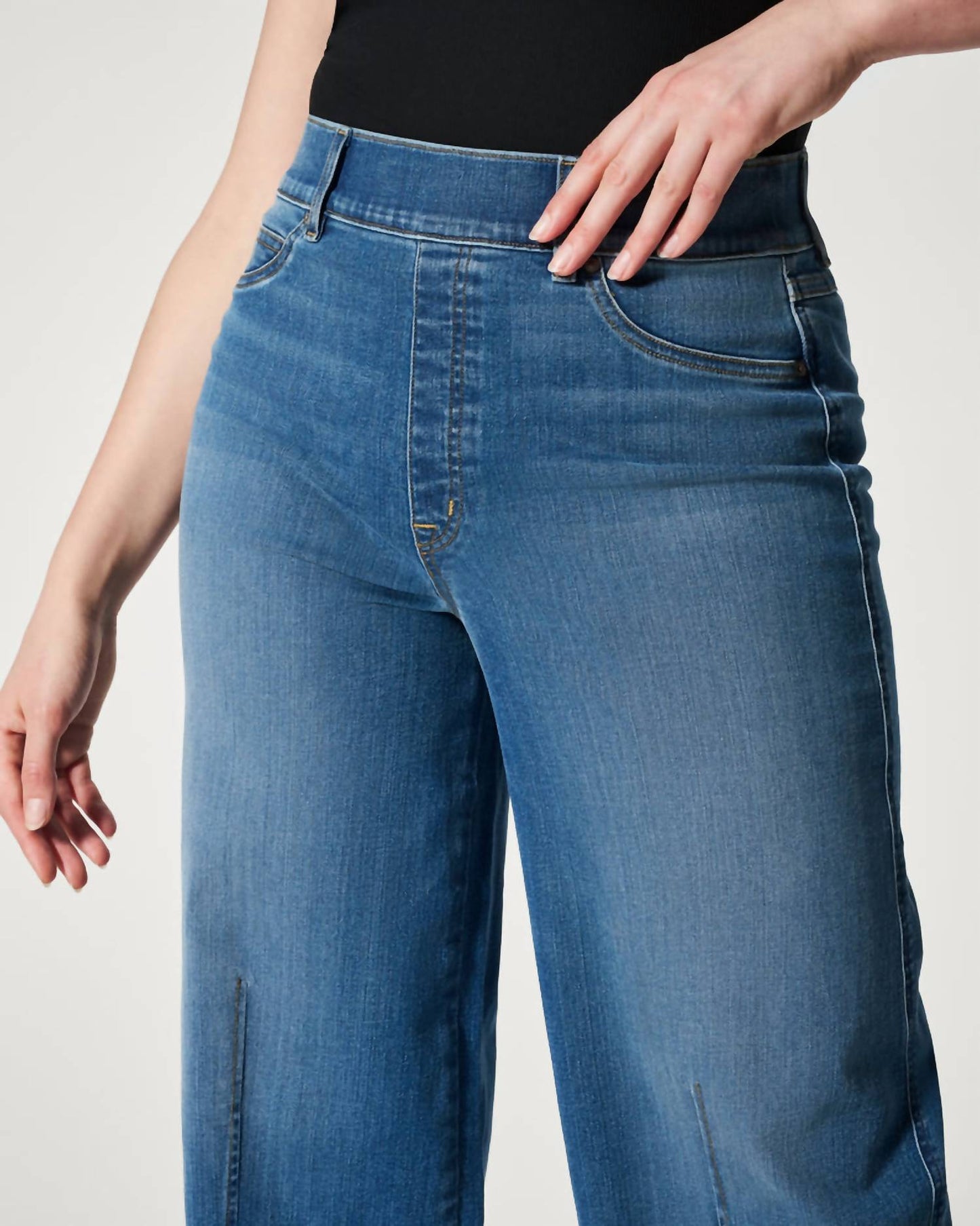 Spanx - SEAMED FRONT WIDE LEG JEANS