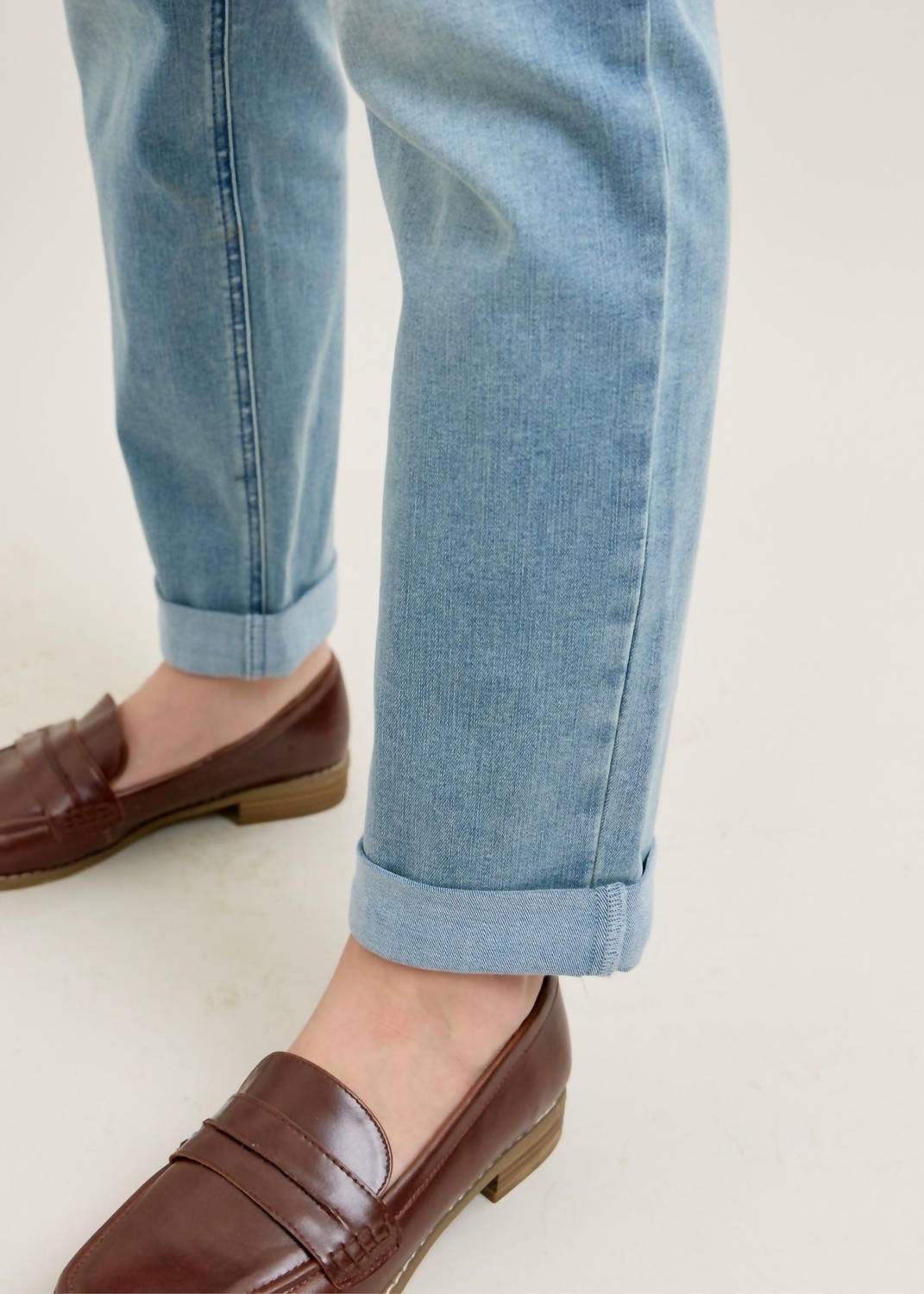 Judy Blue - V-front Cuff Boyfriend Jeans