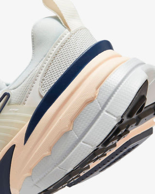 Nike - Women's V2K Run Sneaker