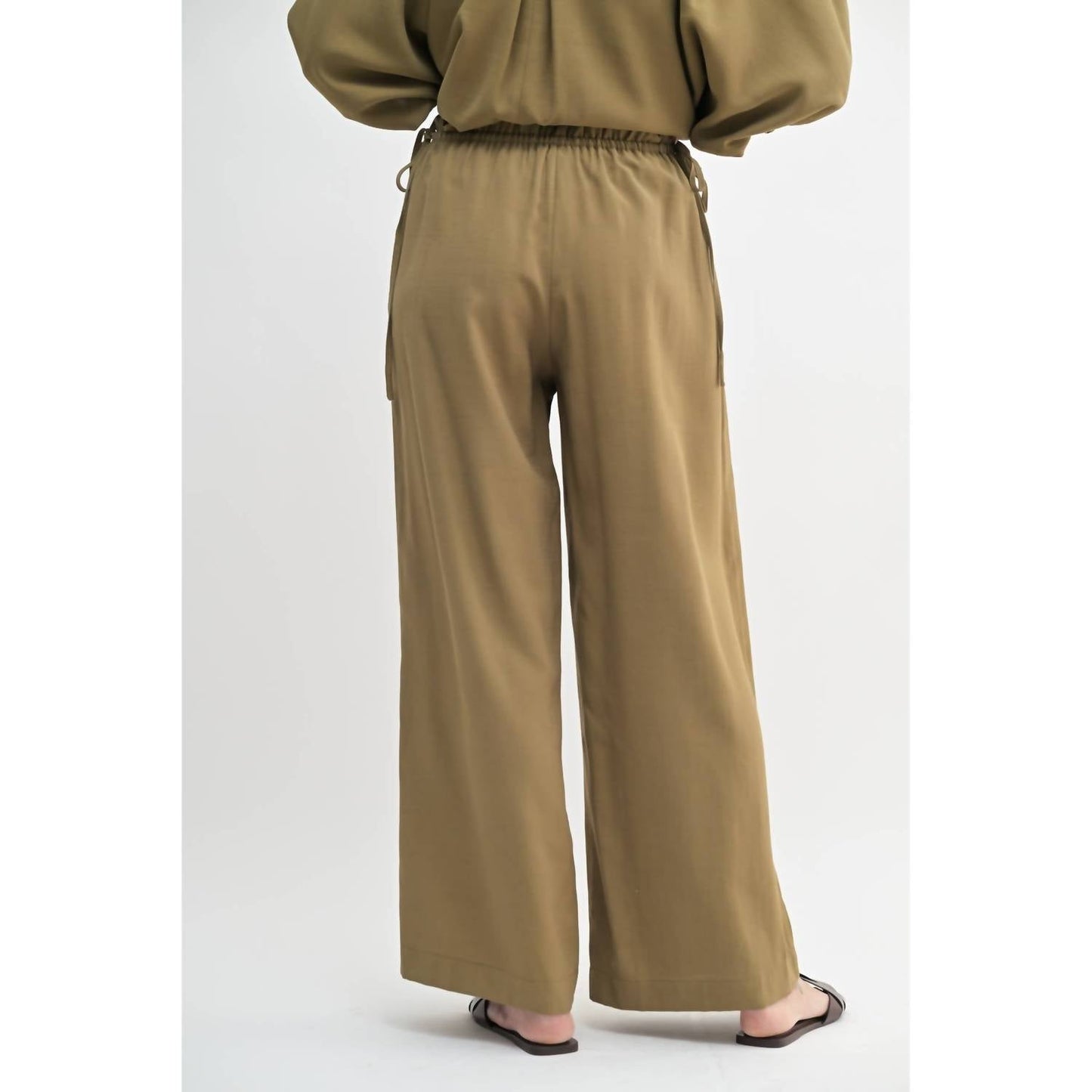 Fun 2 Fun - Ruffle Waist Pants