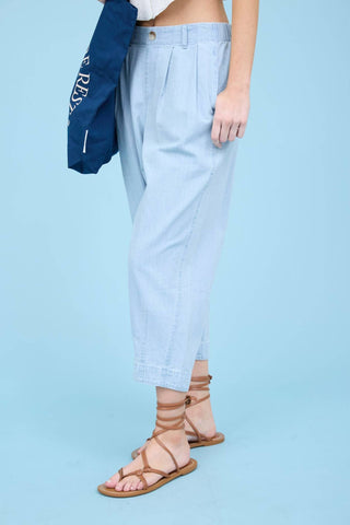 Blu Pepper - High Waist Pleated Denim Capri Pants