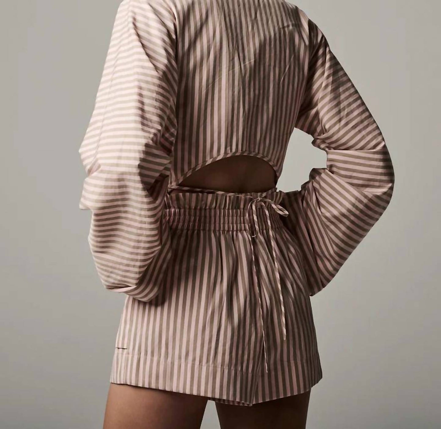 Hevron - Raquel Long Sleeve Button Front Top