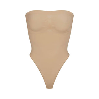 Skims - Seamless Sculpt Strapless Thong Bodysuit