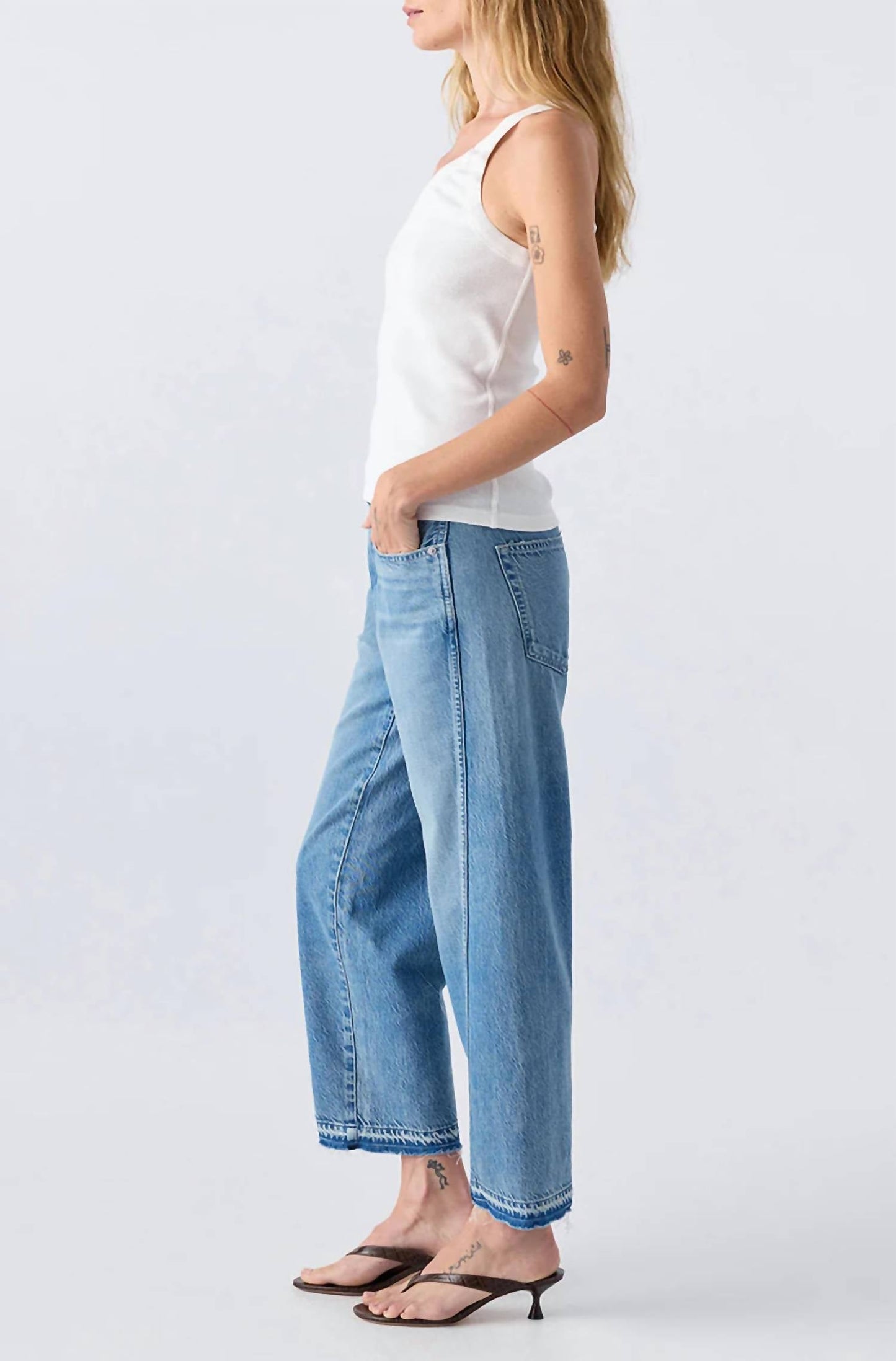 Amo - Maria Mid Rise Cropped Ankle Jeans