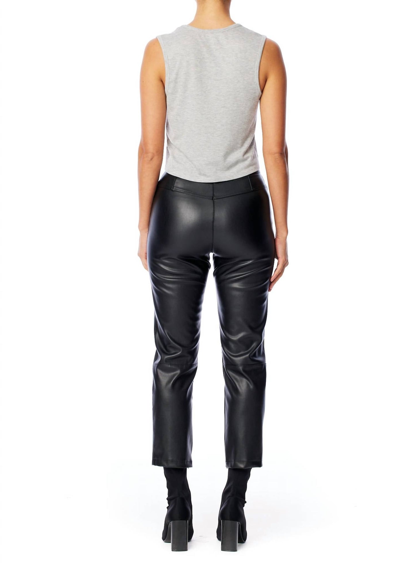 Lblc The Label - Charlotte Ribbed V-Neck Top