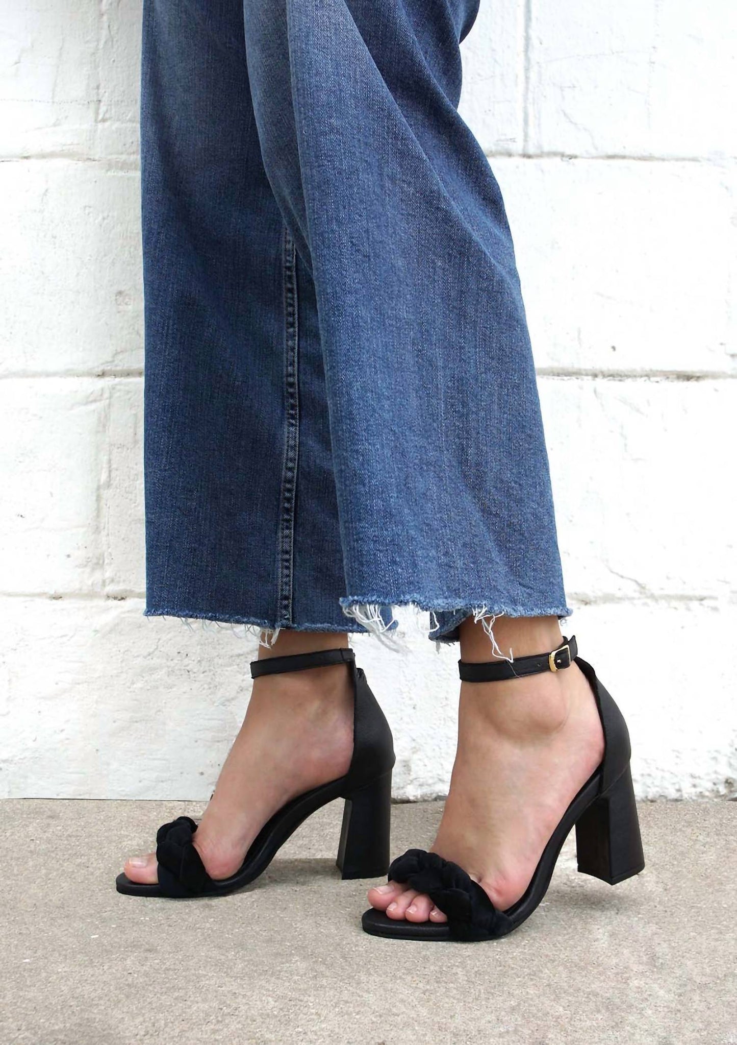 Kaanas - Women's Soho Chunky Heel