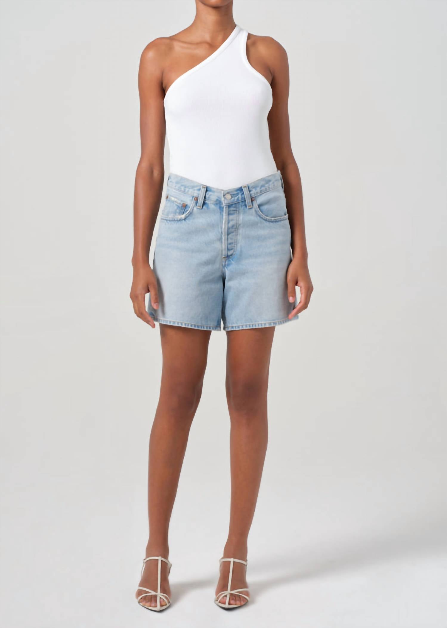 agolde-v-waist-baggy-denim-shorts
