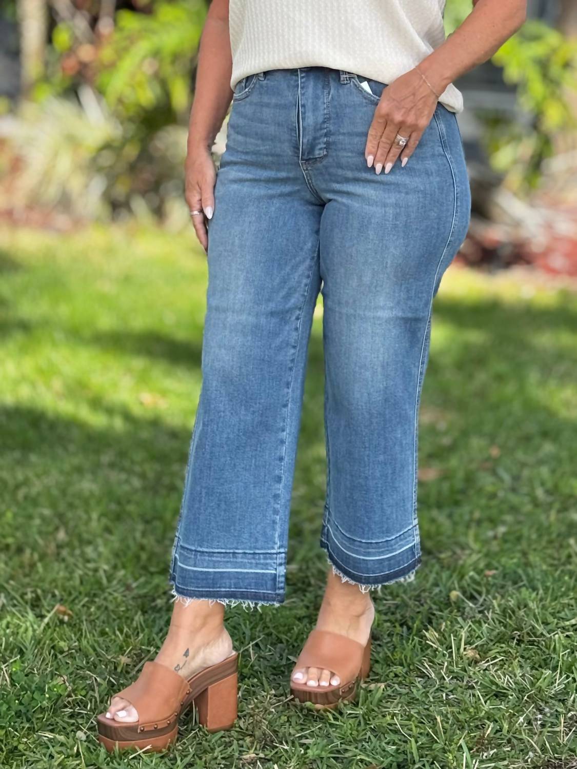 Judy Blue - High Rise Cropped Tummy Control Jeans