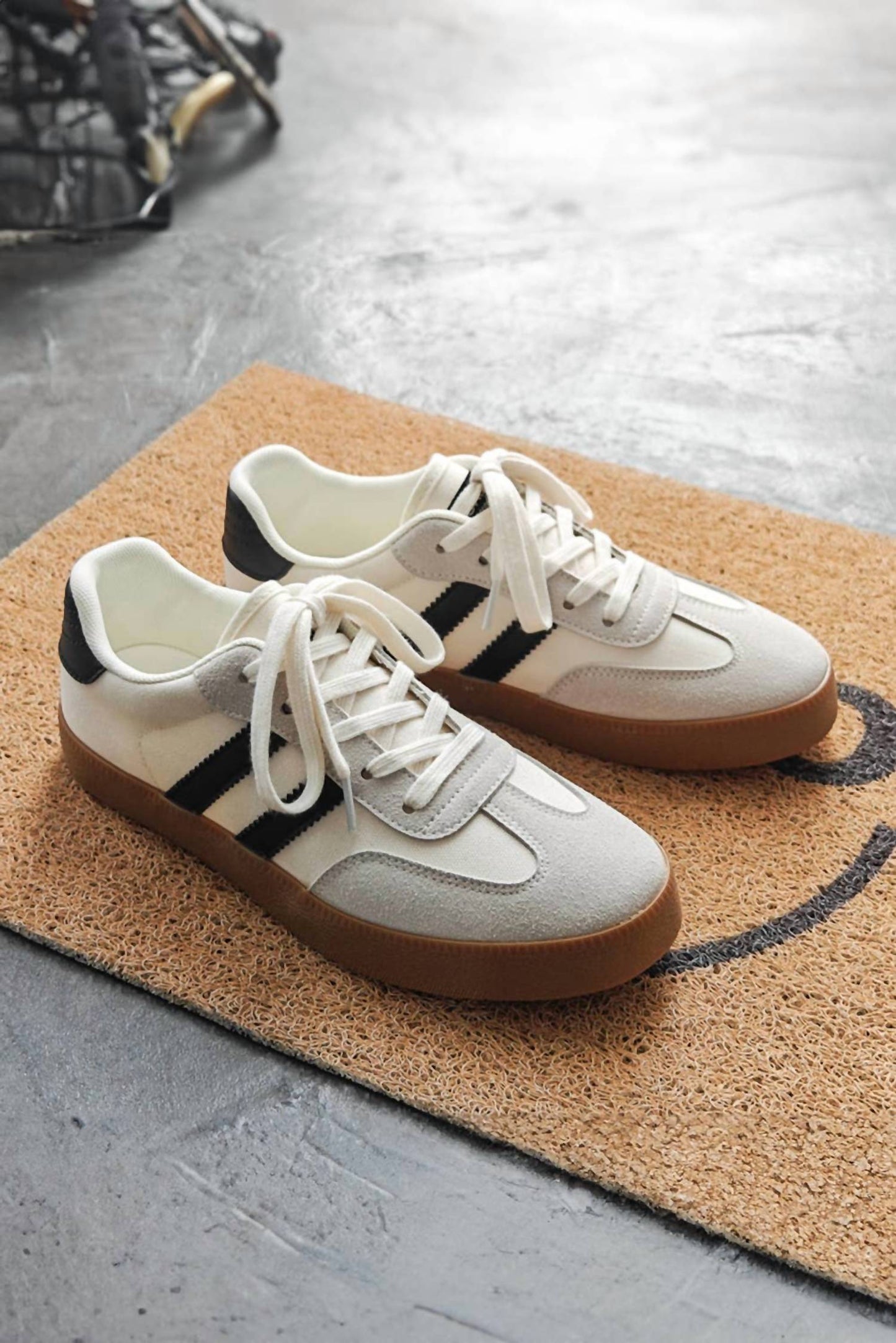 Little Daisy Closet - Women's Vintage Stripe Lace-up Flat Sneakers