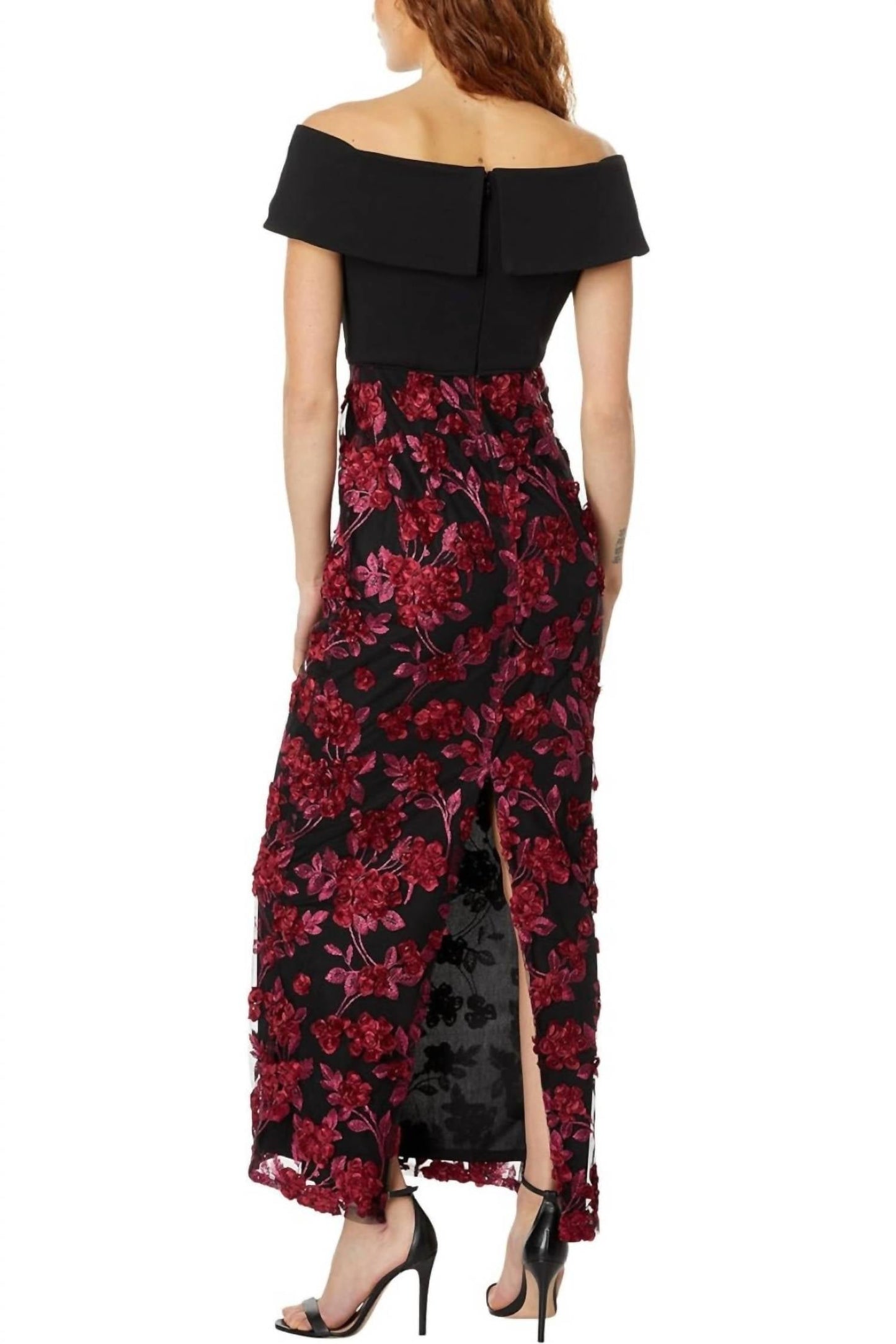 Adrianna Papell - Embroidered Off-the-shoulder Short Sleeve Bodice Gown