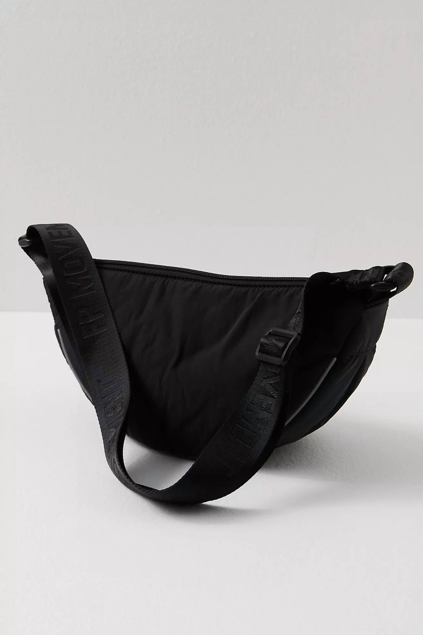 Free People - Women's Bulls Eye Sling Bag
